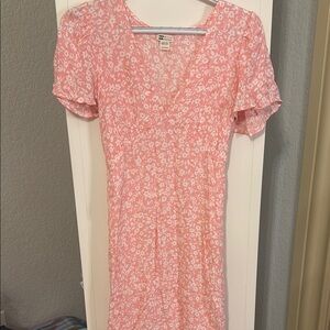 Billabong Pink and White Puff Sleeve Sundress